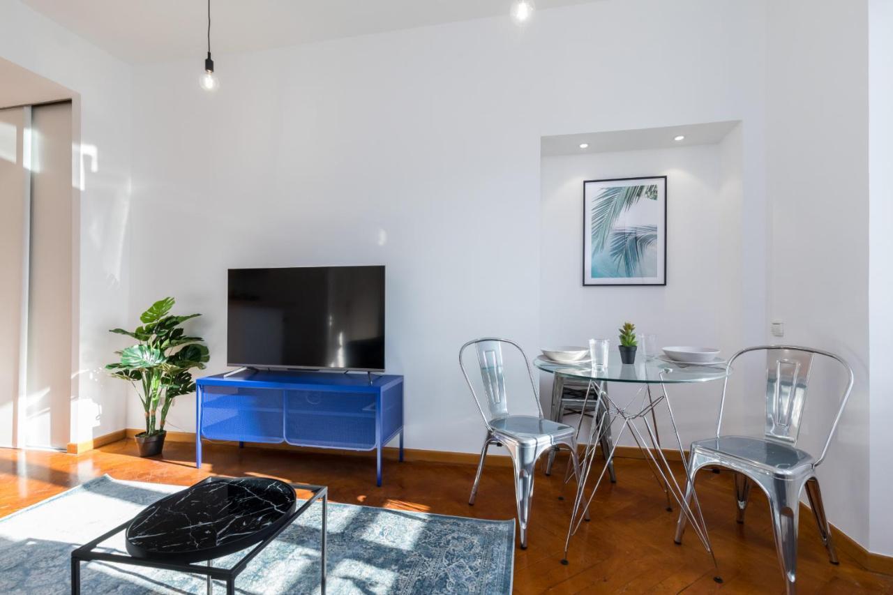 7 Medecin - Place Massena - 2p - Lumineux - Climatise