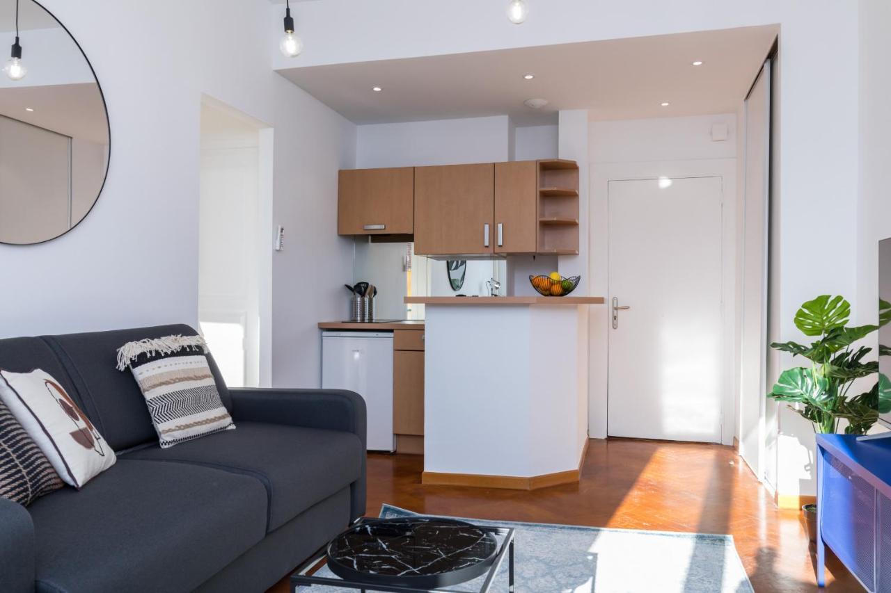 7 Medecin - Place Massena - 2p - Lumineux - Climatise Apartment